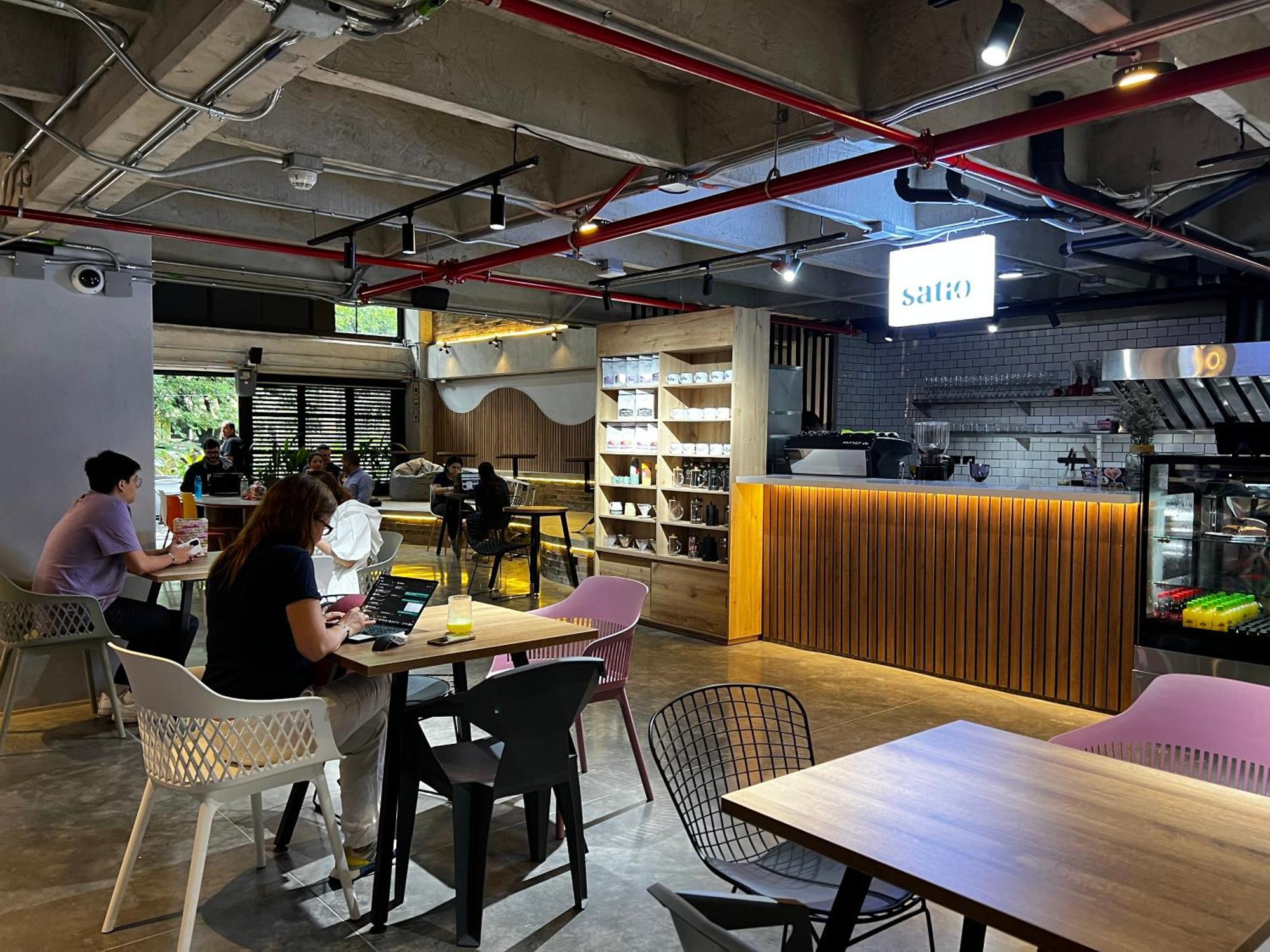 Los Patios Cool Living Medellin Ngoại thất bức ảnh