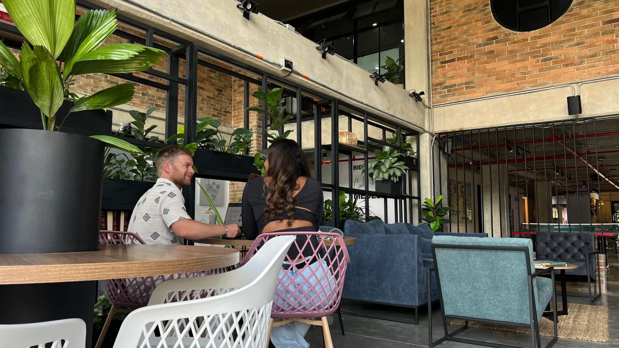 Los Patios Cool Living Medellin Ngoại thất bức ảnh