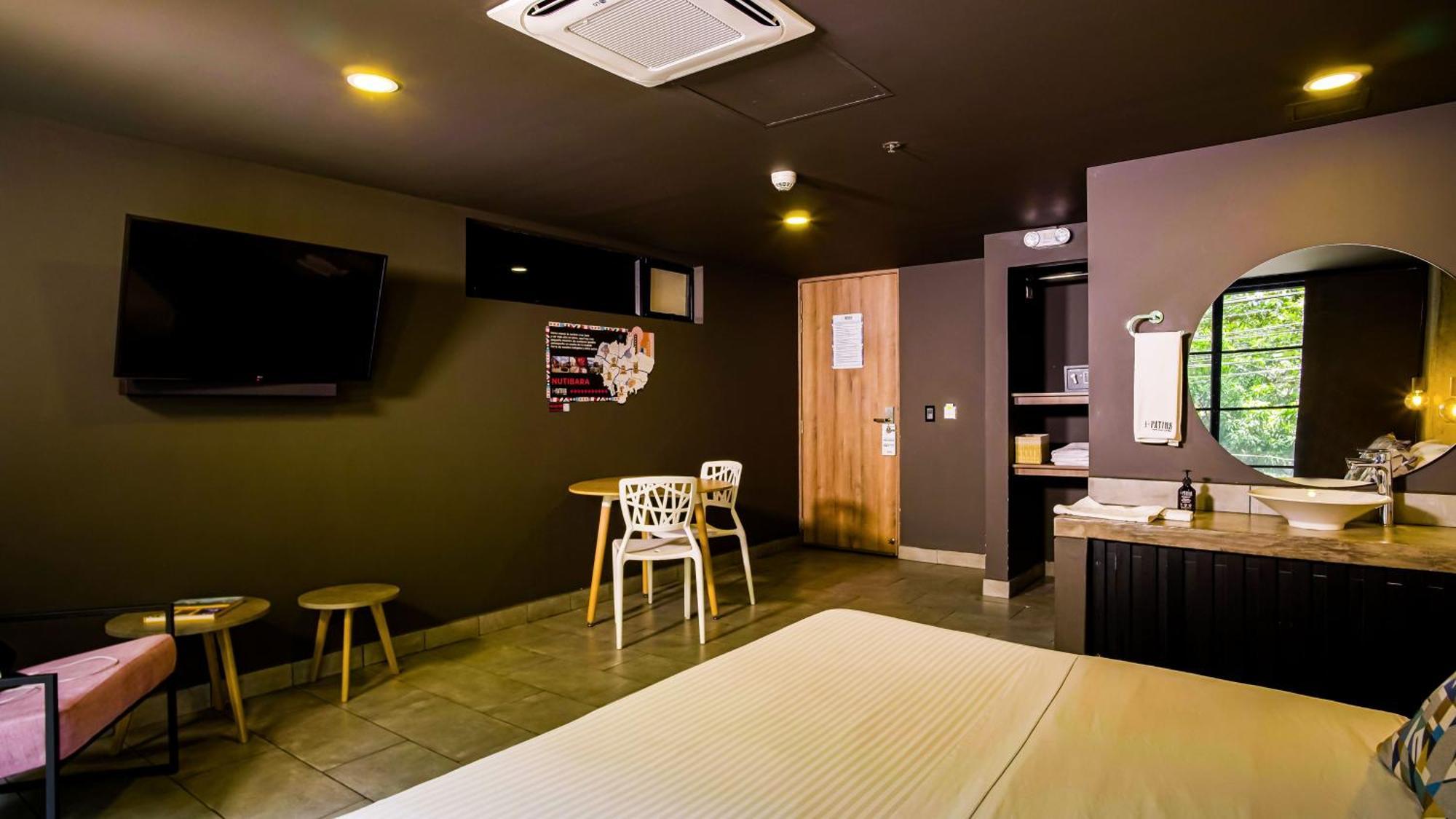Los Patios Cool Living Medellin Ngoại thất bức ảnh