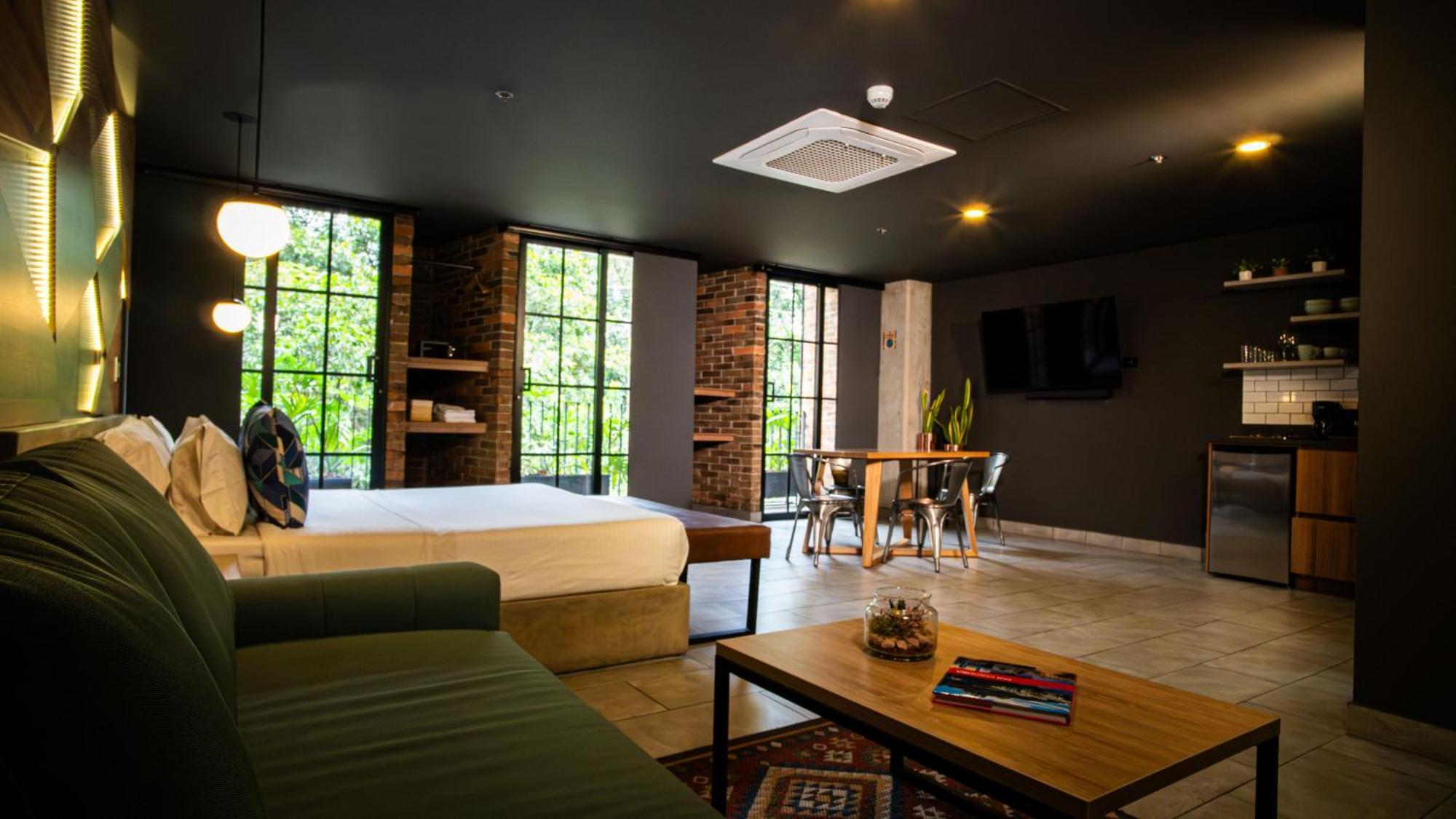 Los Patios Cool Living Medellin Ngoại thất bức ảnh