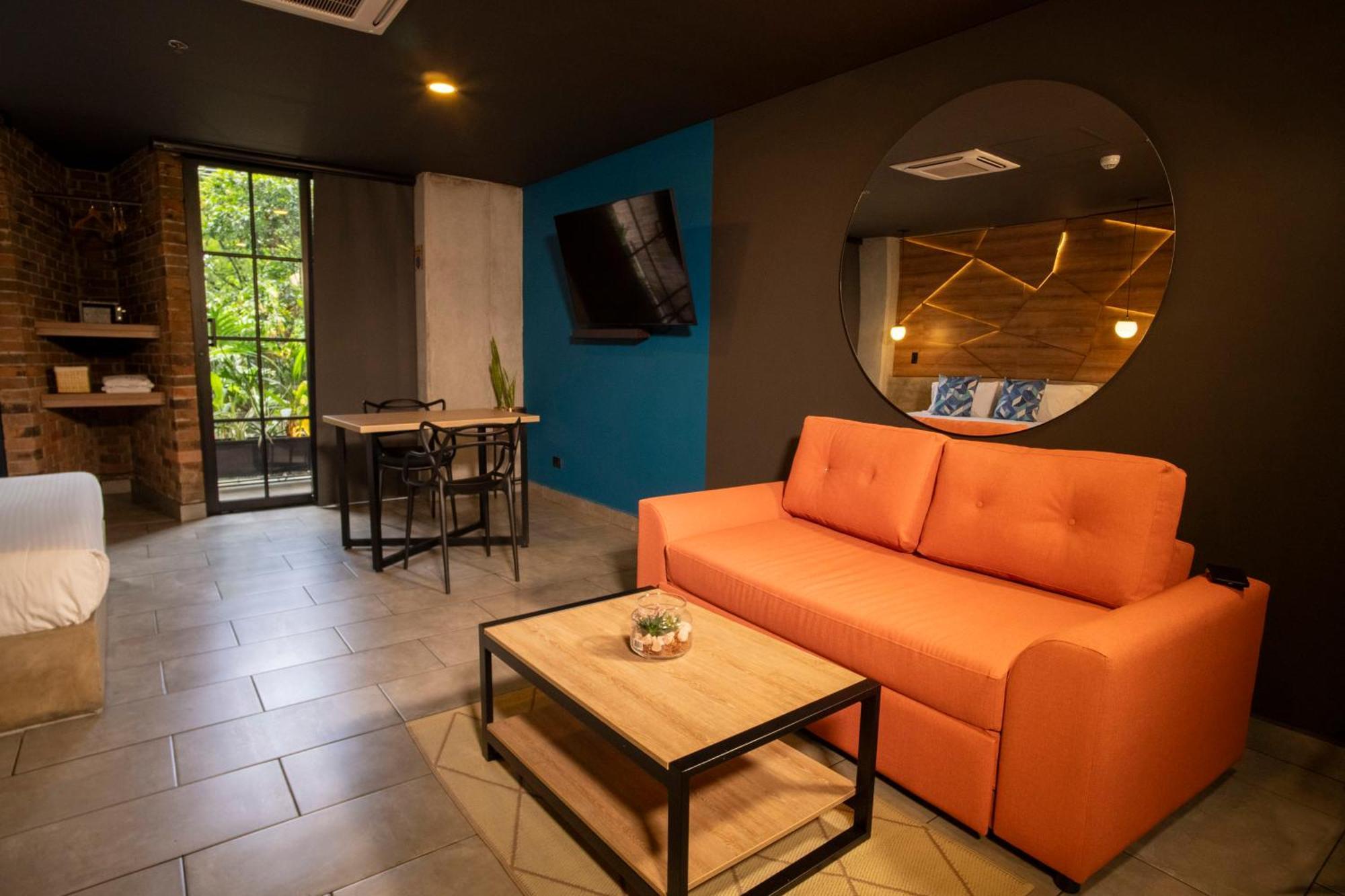 Los Patios Cool Living Medellin Ngoại thất bức ảnh