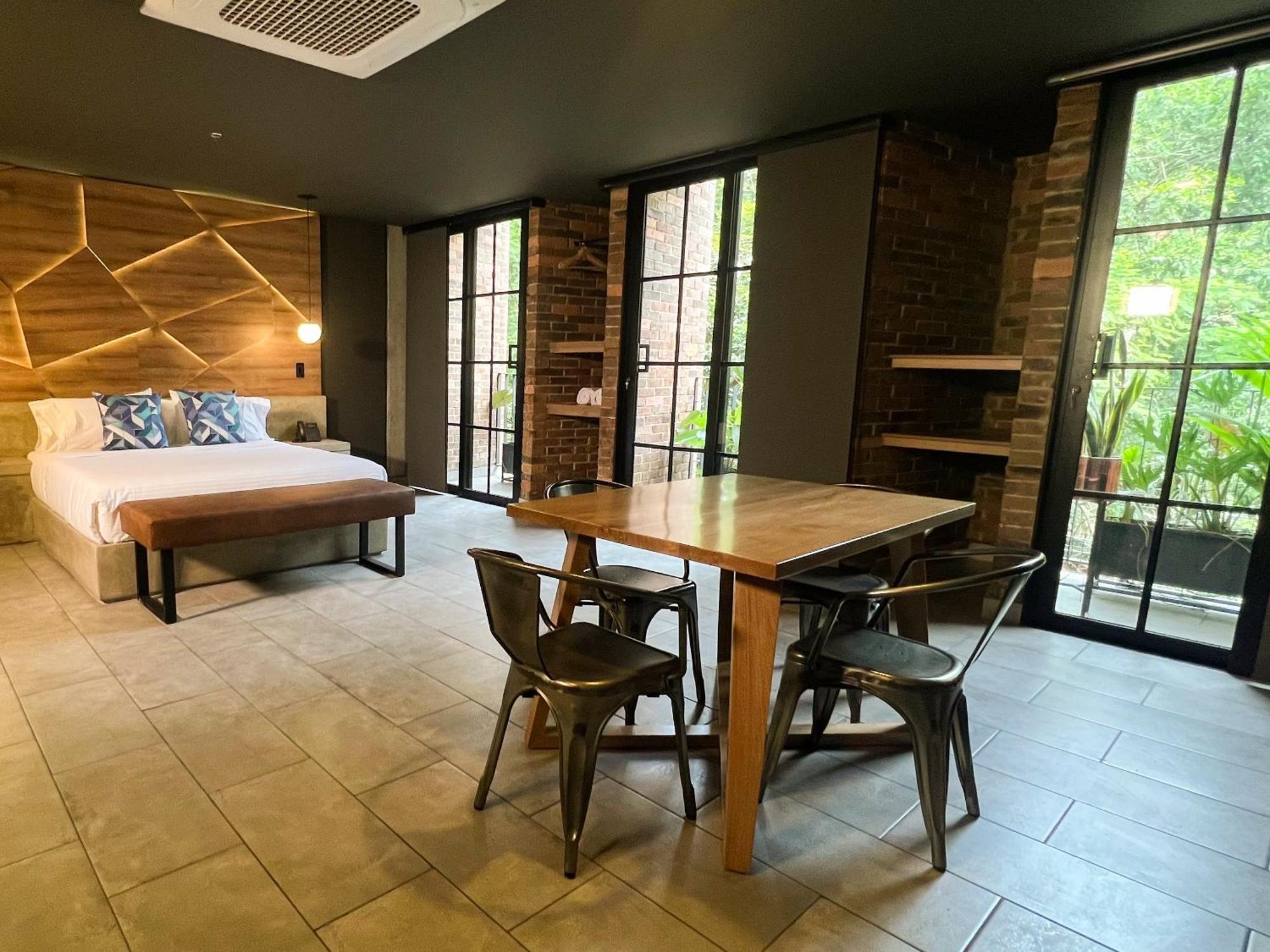 Los Patios Cool Living Medellin Ngoại thất bức ảnh